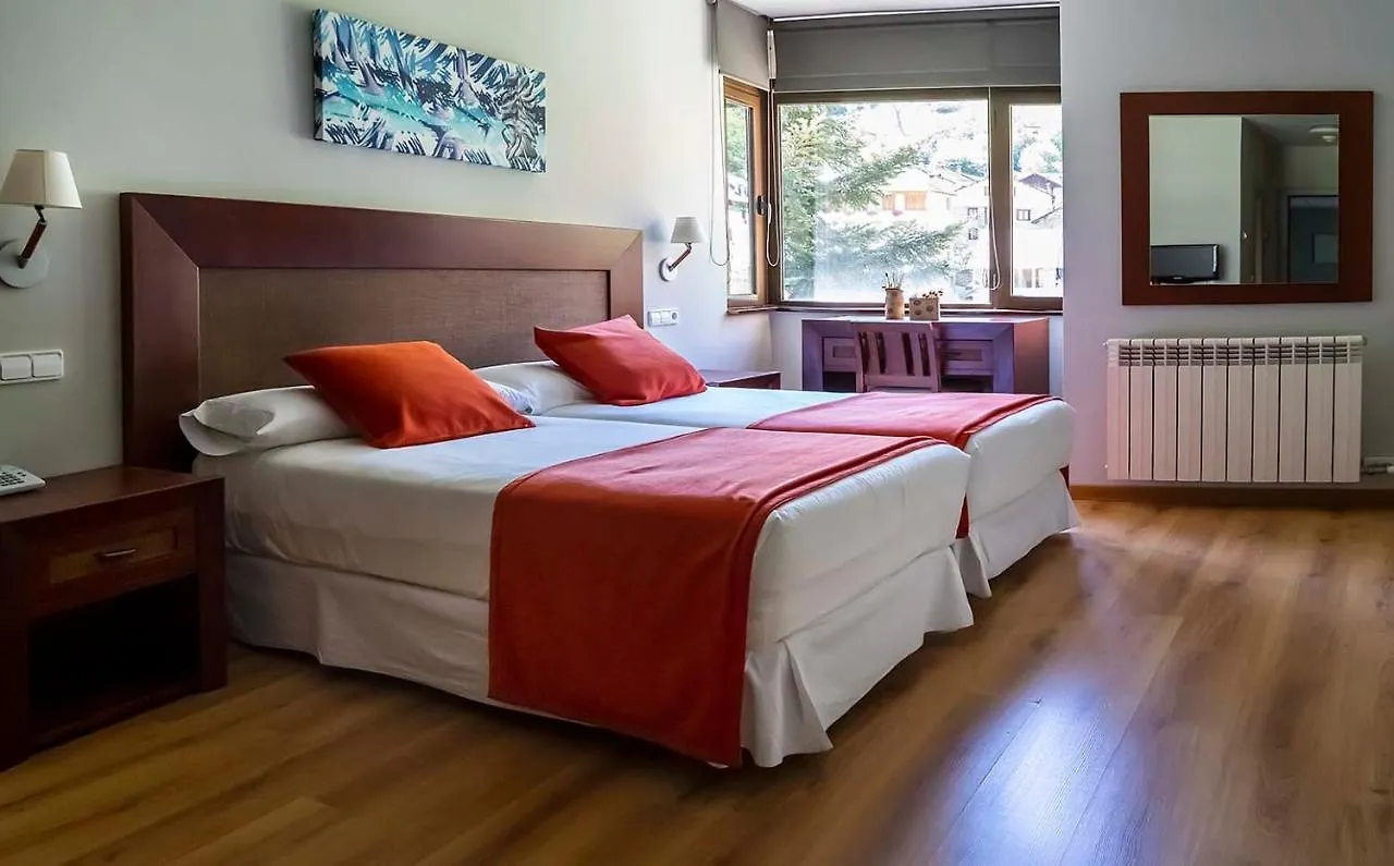 Roca Blanca Hotel Espot