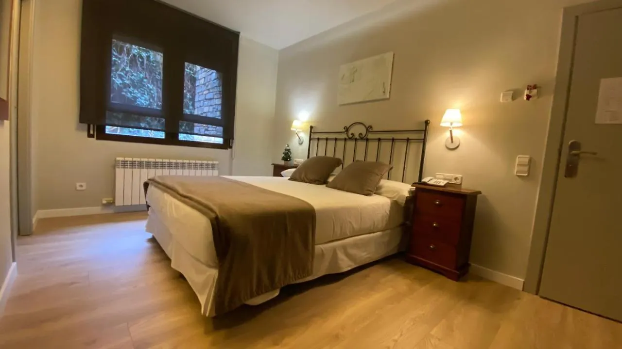 Roca Blanca Hotel Espot 3*,  Spanje